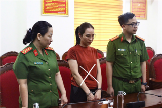 <a href="/phap-luat" title="Pháp luật" rel="dofollow">Pháp luật</a>