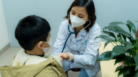 RSV bùng phát thời điểm giao mùa