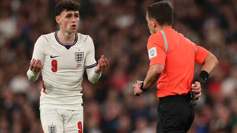 Tuyển Anh đang gặp vấn đề với Harry Kane và Foden không phải là giải pháp