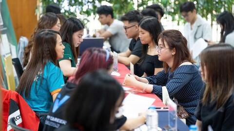 Giữa kỷ nguyên AI, sinh viên không chỉ cần học giỏi