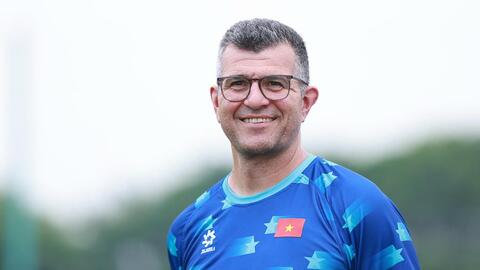 Huấn luyện viên Cristiano Roland chắp cánh ước mơ cho U17 Việt Nam