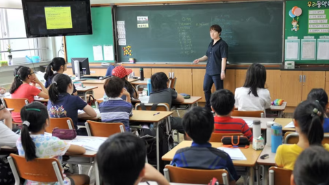 Hàn Quốc mở lớp dạy cách làm lớp trưởng