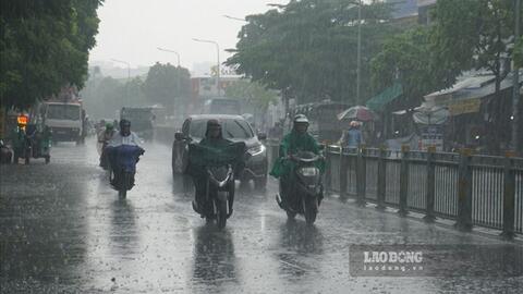 Cảnh báo các tỉnh thành mưa dông hôm nay, có nơi mưa to đến rất to