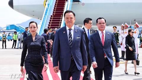 Thủ tướng Thái Lan bắt đầu thăm chính thức Việt Nam và dự Diễn đàn Tương lai ASEAN
