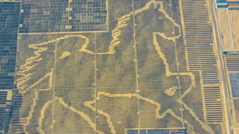 Từ sa mạc hoang vu, Trung Quốc dựng nên ‘Vạn Lý Trường Thành điện mặt trời’