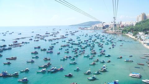 Phú Quốc, Đà Nẵng, Nha Trang hút khách khi giá vé máy bay hạ nhiệt