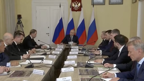 Tổng thống Putin: Máy bay Nga vượt trội so với các đối thủ nước ngoài