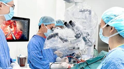 Đêm đầu vận hành, Bệnh viện Hữu nghị Việt Đức cứu ca đa chấn thương nguy kịch