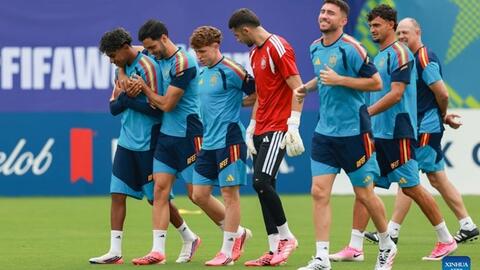 Vé chung kết World Cup 2026 được rao bán gần 52 tỉ đồng