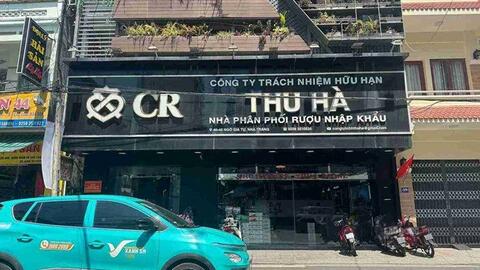 Xét xử vụ dán tem giả lên hơn 10.000 chai rượu ở Nha Trang