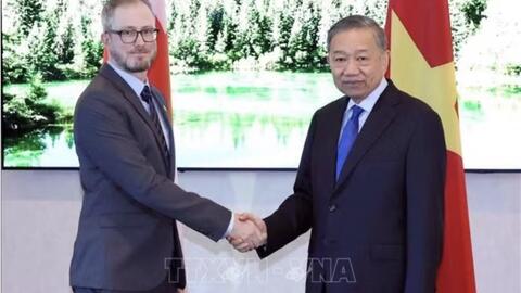 Việt Nam nhất quán coi trọng quan hệ với Canada