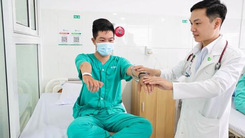 Cứu sống bệnh nhân trẻ có túi phình mạch máu não khổng lồ
