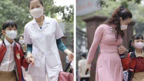 ẢNH gần 1 triệu học sinh lớp 1-6 ở Hà Nội đi học: Nhiều em mất ngủ vì vui quá, hơn 11 tháng mới gặp mặt thầy cô - bạn bè!