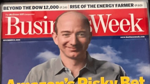 'Vụ cá cược thế kỷ' của Jeff Bezos vào 'những đám mây': Nhiều năm giúp Amazon thoát lỗ ngoạn mục, đánh bại cả Google, Microsoft dù chỉ là hãng bán lẻ