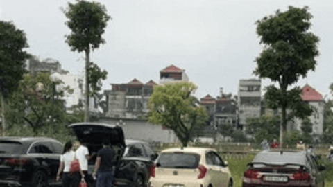 Thị trường đất đấu giá vùng ven Hà Nội sôi động: Có lô đất chênh 6 tỷ đồng so với giá khởi điểm