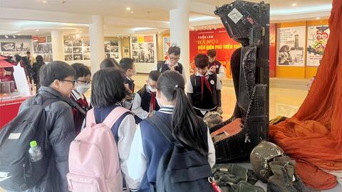 Học sinh trường THCS Giảng Võ tham gia hoạt động giáo dục trải nghiệm