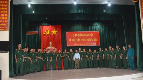Trung đoàn 720 tổ chức lễ ra quân huấn luyện và thực hiện nhiệm vụ năm 2023