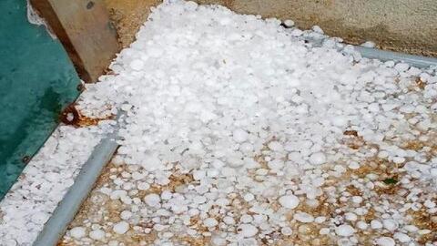 Mưa đá, gió lốc xuất hiện ở huyện miền núi Nghệ An