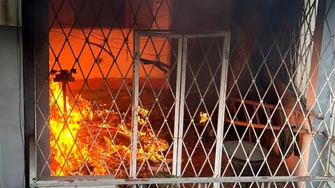 Hà Nội: 5 người trong một gia đình thoát khỏi đám cháy lớn nhờ lối thoát nạn thứ 2