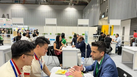 Loạt ông lớn Walmart, Amazon, Central Retail cùng 300 nhà thu mua quốc tế tìm hàng Việt, kỳ vọng đạt 2.000 kết nối B2B