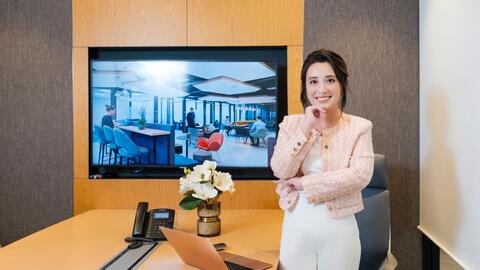 Founder & CEO Đặng Hồng Ngọc: “Mang Việt Nam ra thế giới, mang thế giới về Việt Nam”