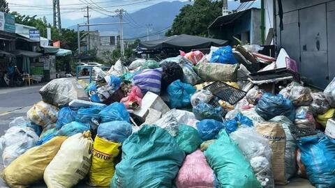 Hàng nghìn tấn rác tồn đọng ở 4 xã Đà Nẵng phải dọn sạch trước ngày 20.4