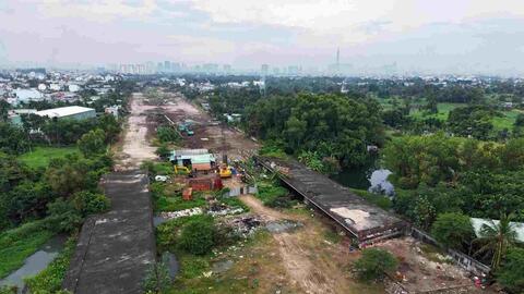 TPHCM sắp giảm kẹt xe nhờ 3 tuyến Vành đai dài hơn 400 km