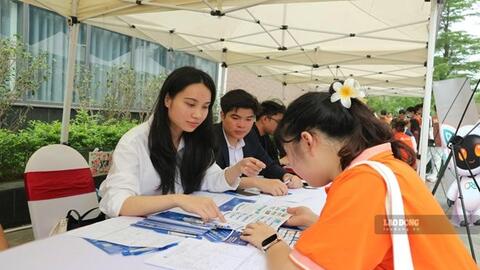 Mùa tốt nghiệp, doanh nghiệp rộng cửa đón nhân lực trẻ