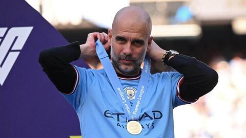 10 năm của Guardiola, 16 danh hiệu và câu hỏi chưa có lời đáp ở Man City