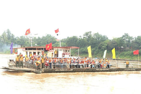 <a href="/tin-tuc" title="Tin tức" rel="dofollow">Tin tức</a>