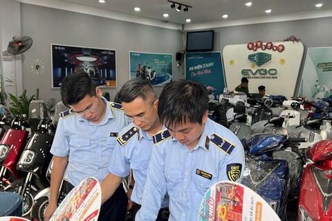 <a href="/phap-luat" title="Pháp luật" rel="dofollow">Pháp luật</a>