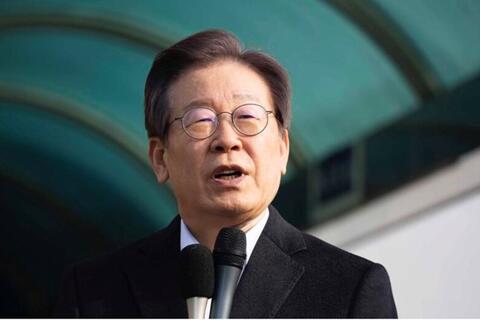 <a href="/tin-tuc/tin-quoc-te" title="Tin quốc tế" rel="dofollow">Tin quốc tế</a>
