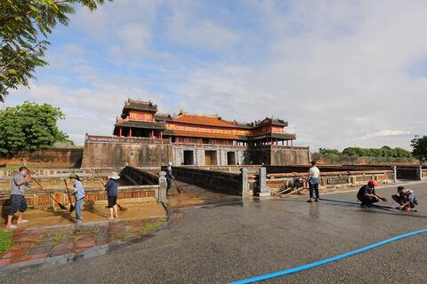 <a href="/du-lich" title="Du lịch" rel="dofollow">Du lịch</a>