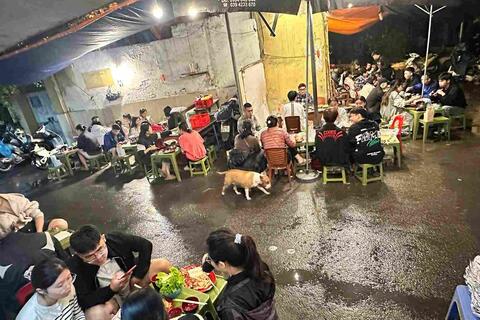 <a href="/du-lich" title="Du lịch" rel="dofollow">Du lịch</a>