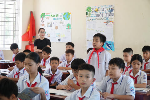 <a href="/song-xanh/giao-duc" title="Giáo dục" rel="dofollow">Giáo dục</a>