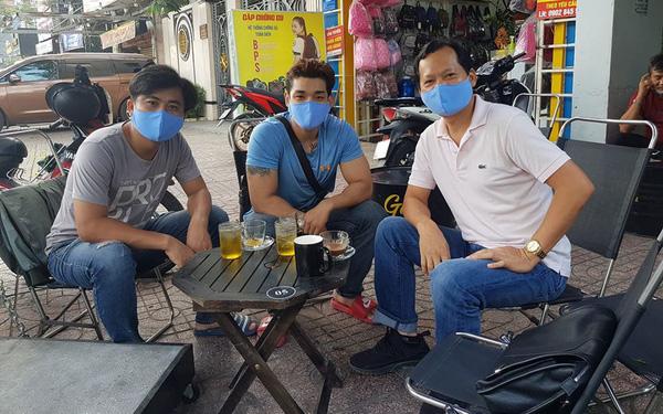 Mở rộng ngành hàng vượt bão Covid-19, kiếm thêm đồng nào hay đồng đó: Công ty túi xách Miti sản xuất khẩu trang, doanh nghiệp du lịch ở Huế bán thêm bánh lọc, bánh nậm online...