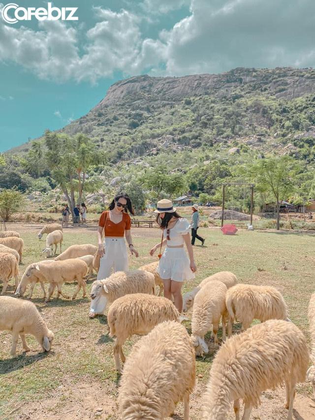 Thử trọn gói dịch vụ 5 sao ở Nha Trang: Đi bộ dưới biển, bay dù lượn, tắm bùn. Chỉ hết 8 triệu? - Ảnh 9. Thử trọn gói dịch vụ 5 sao ở Nha Trang: Đi bộ dưới biển, bay dù lượn, tắm bùn. Chỉ hết 8 triệu? - Ảnh 9.