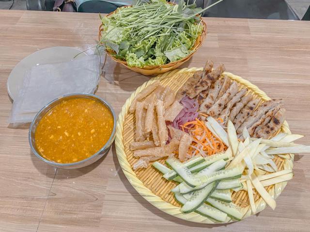Thử trọn gói dịch vụ 5 sao ở Nha Trang: Đi bộ dưới biển, bay dù lượn, tắm bùn. Chỉ hết 8 triệu? - Ảnh 7. Thử trọn gói dịch vụ 5 sao ở Nha Trang: Đi bộ dưới biển, bay dù lượn, tắm bùn. Chỉ hết 8 triệu? - Ảnh 7.
