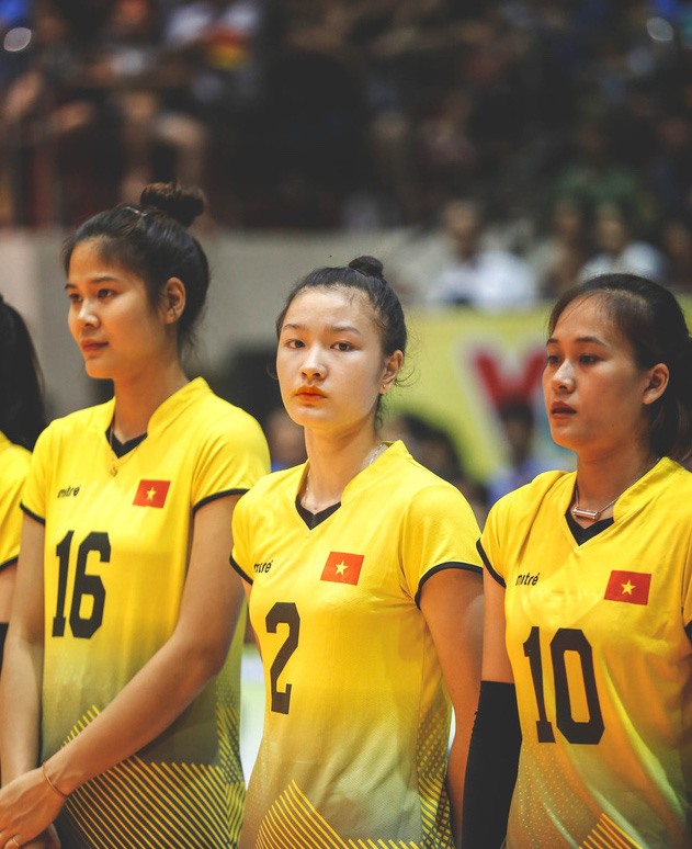 Kim Thanh (7) và Linh Chi (10) giành danh hiệu Hoa khôi năm 2018 và 2015. Ảnh: VTV Cup