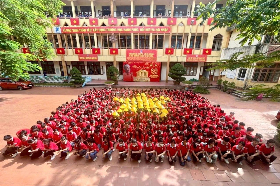 thpt-loc-binh-2.jpg
