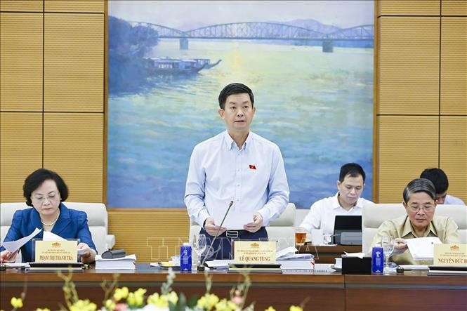 chu-tich-quoc-hoi-tran-thanh-man-chu-tri-phien-hop-thu-hai-2.jpg