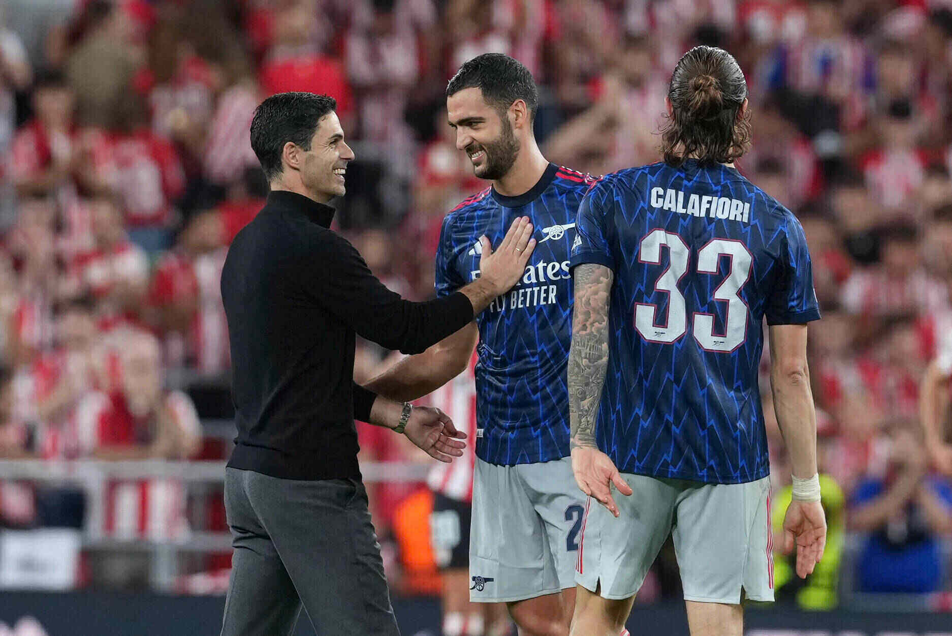 Mặc dù đánh bại Bilbao nhưng hàng tiền vệ của Arsenal vẫn gặp nhiều vấn đề.  Ảnh: AFP