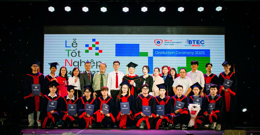 buoc-dot-pha-cho-vung-kinh-te-trong-diem-2.jpg