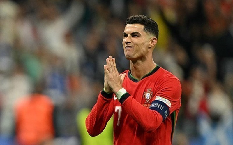 Tình thế đang rất nguy hiểm với Ronaldo và Bồ Đào Nha. Ảnh: AFP