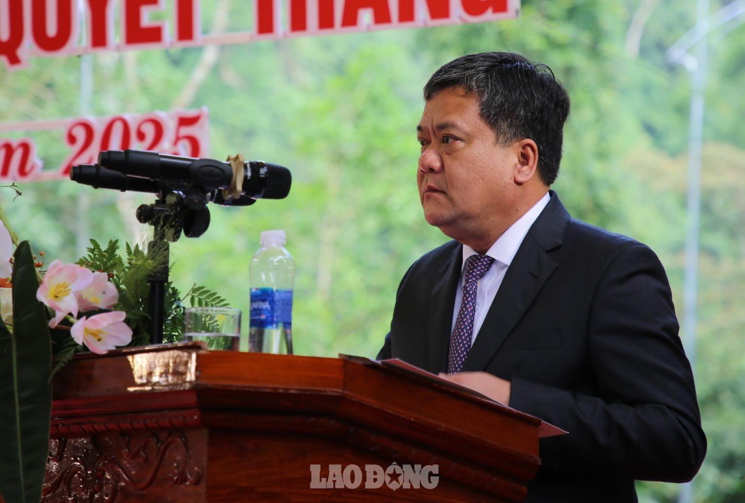 Chủ tịch UBND tỉnh Quảng Trị Trần Phong phát biểu tại buổi lễ. Ảnh: Công Sáng