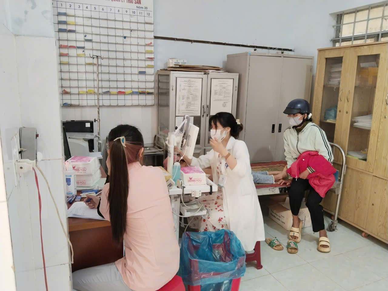 Người dân trên địa bàn được quan tâm, chăm sóc sức khỏe. Ảnh: Bảo Lâm