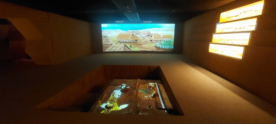 Trưng bày chuyên đề 'Những khám phá khảo cổ từ Vườn Chuối' tại Bảo tàng Hà Nội. Ảnh: Miên Thảo phat-huy-di-tich-vuon-chuoi-huong-den-cong-vien-di-san-1.jpg