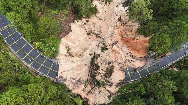 Lâm Đồng công bố tình huống khẩn cấp tại đèo Mimosa và Quốc lộ 20