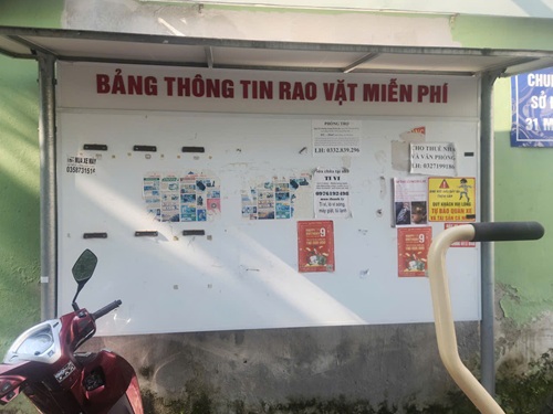 Khi mạng xã hội phát triển hệ thống bảng rao vặt miễn phí không còn được nhiều người sử dụng. Ảnh: Minh Hạnh