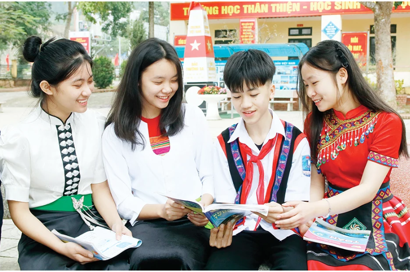 Học sinh Trường Phổ thông Dân tộc nội trú THCS Tân Sơn thường xuyên được trang bị và nâng cao kỹ năng sống.